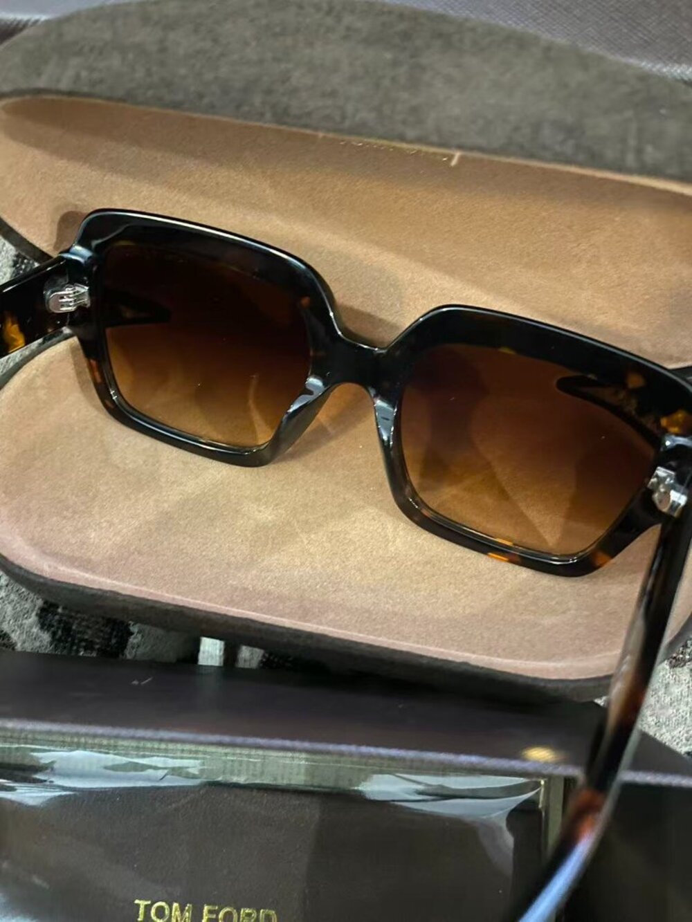 TOM FORD Tortoiseshell Acetate Sunglasses - Picture 6 of 6